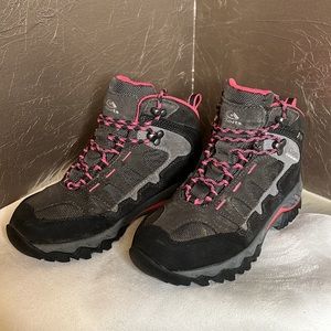 Clorts All weather Hiking Boots